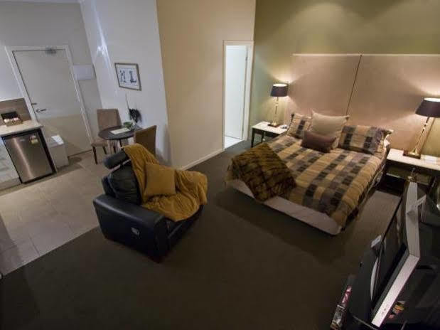 Motel 53 On Victoria Warwick Zewnętrze zdjęcie